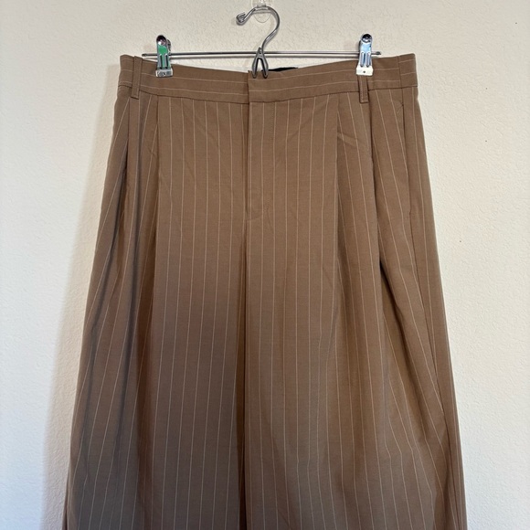 Zara Pleated Wide Leg Pinstripe Beige Trouser Pants - Picture 2 of 7